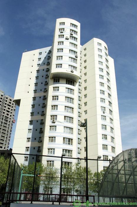 南門國際城F1高層住宅樓（新疆建筑工程天山獎、江蘇省省外“揚(yáng)子杯”）